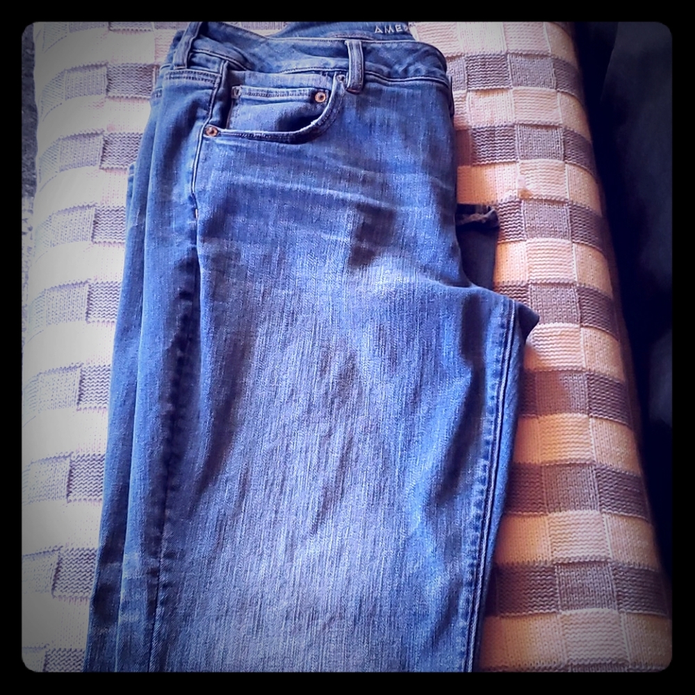 American eagle favorite boyfriend jeans